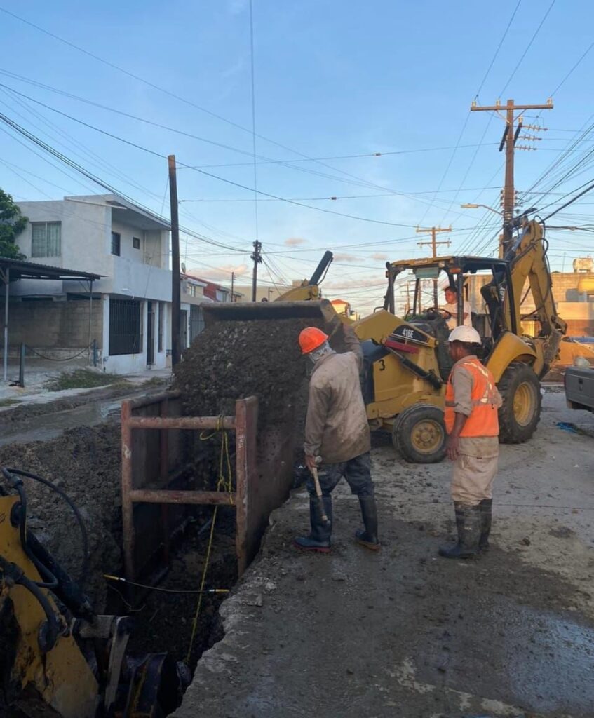 Repara Comapa L Nea De Drenaje En Amplio Sector De Madero La Red De