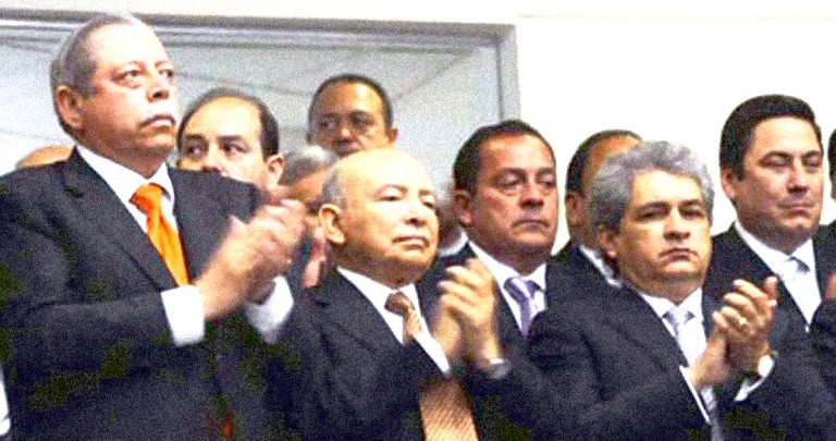 1 EX GOBERNADORES
