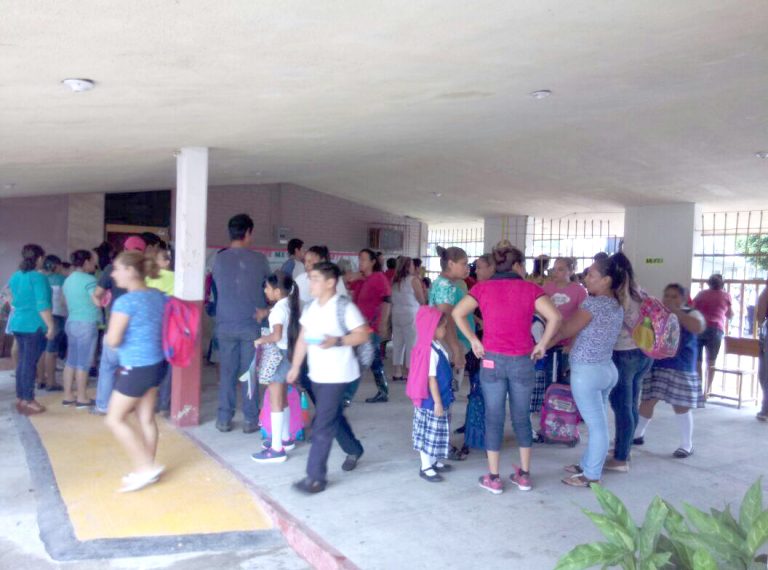 1 expulsan a profesora