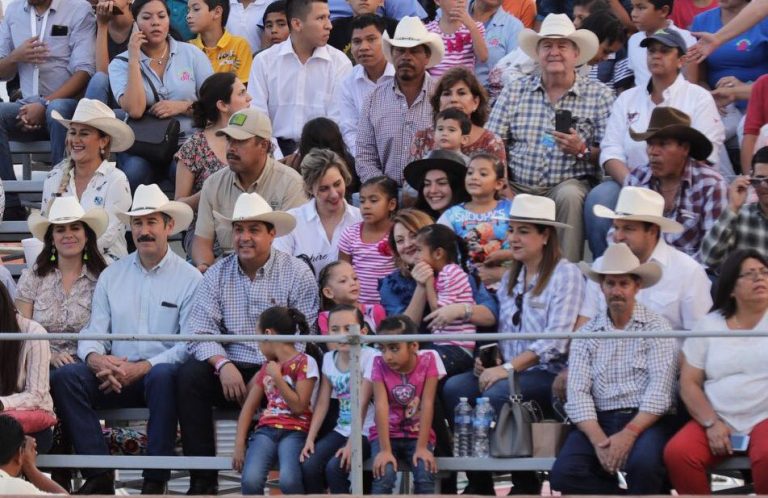TAM-257-2017.-Inauguran nuevo lienzo charro en la Feria Tamaulipas 2017.doc (2)