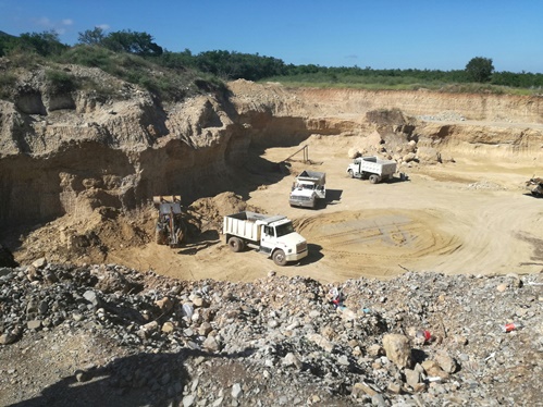 SDU-045-2017.-Suspenden actividades en banco de materiales de minerales.(1) - copia