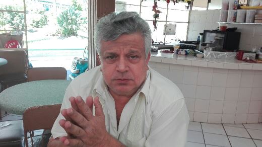 2 JUAN MANZUR - copia