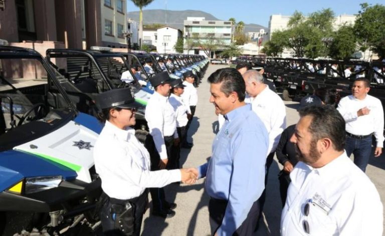 Entrega Gobernador 50 patrullas ligeras de proxim