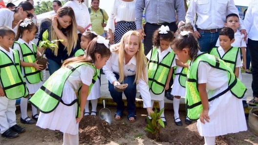 9 COPIA Pone en marcha Alma Laura Amparán C