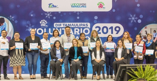 COPIA DIF-145-2019.-Mariana Gómez entrega premio a los voluntarios del año y reconoce a los voluntarios de corazón de Tamaulipas (2)