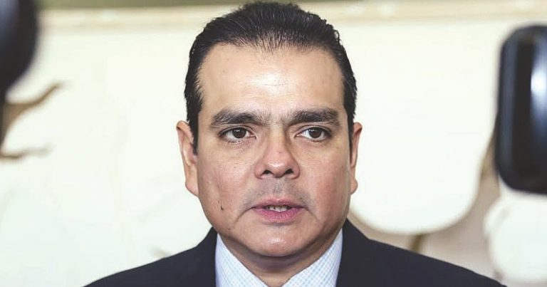 Enrique Rivas y su esposa Adriana Herrera