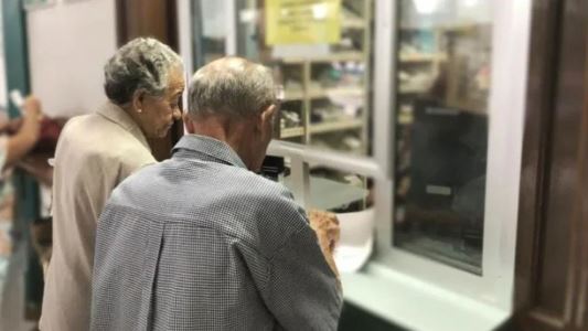 5 ENOJADOS ABUELITOS - copia