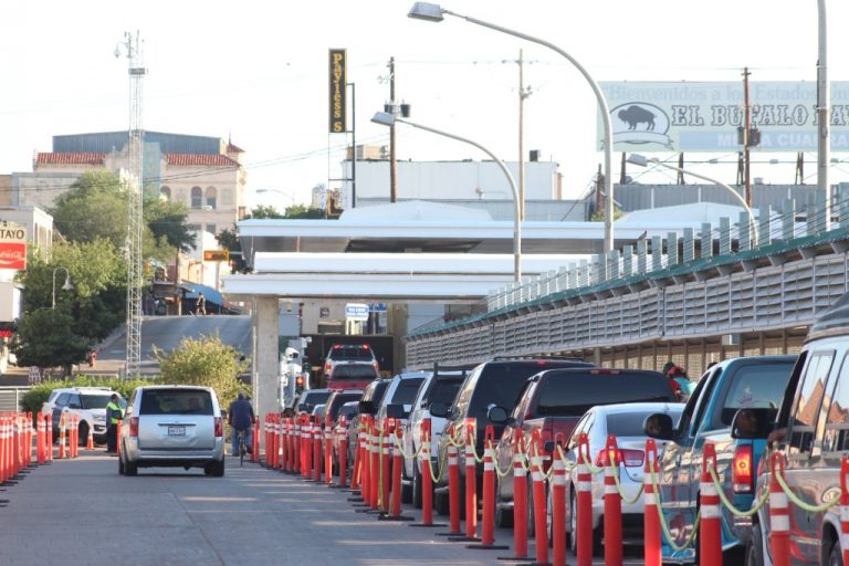 2 20 Ab- Restricción fronteriza EU-México por 30 días más