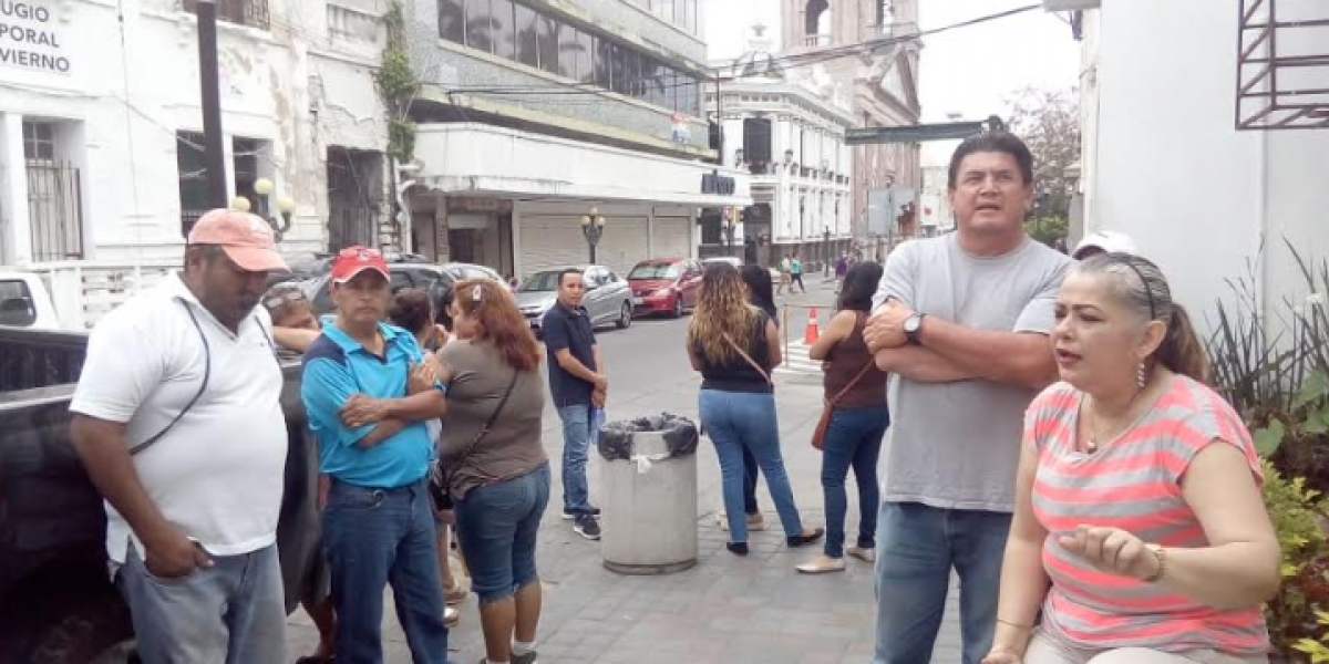 2 MESEROS - copia