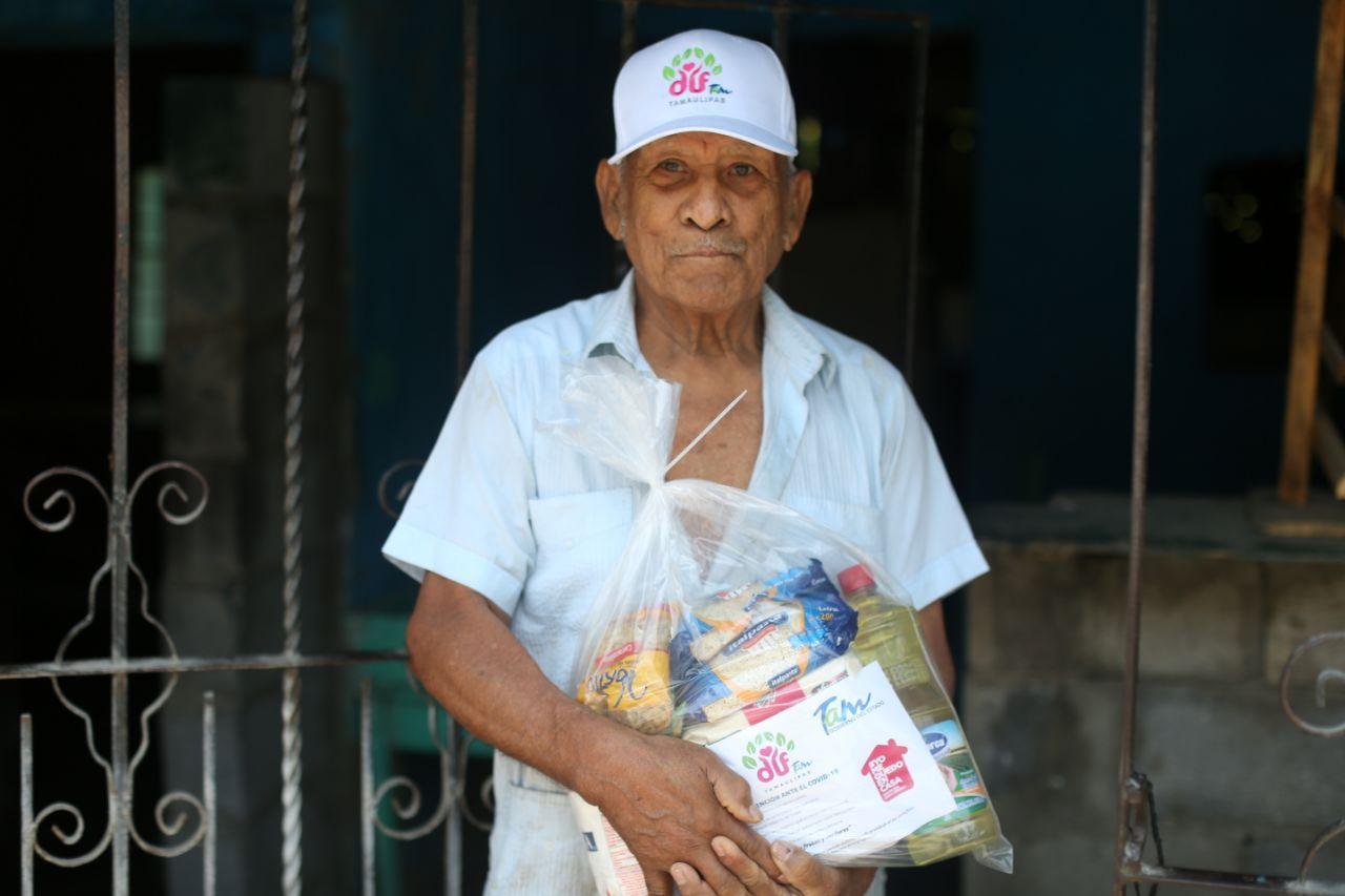 1 DIF-038-2020.-Gobierno del Estado y DIF Tamaulipas continúan entregando apoyos alimentarios durante contingencia (7)