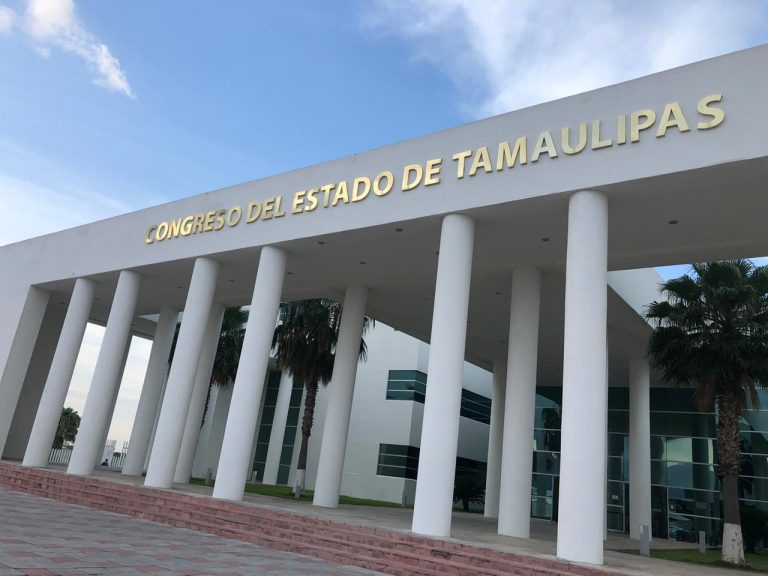 2 legisladores