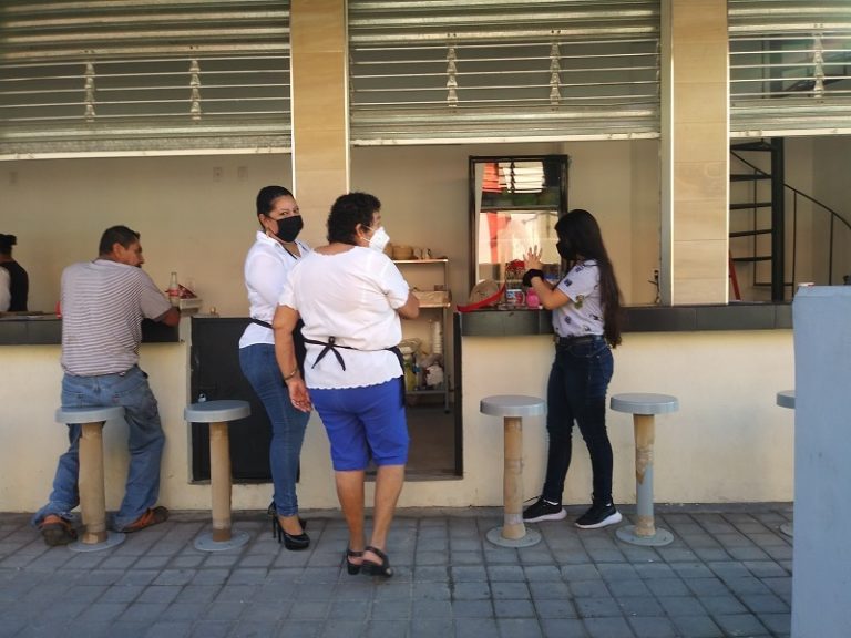 3 LOCATARIOS