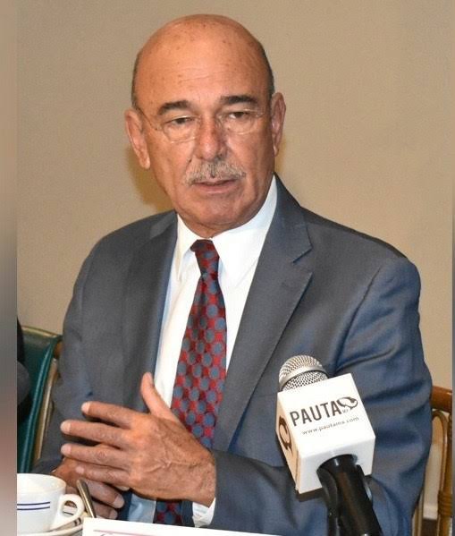 1 Alfonso Salinas Flores