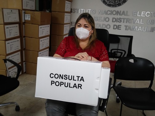 1 rechaza