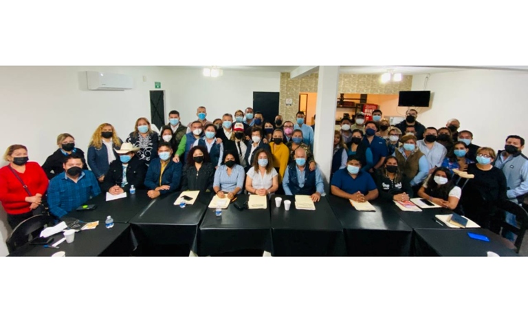 AUTORIDADES DE GOBIERNO SE REÚNEN CON SERVIDORES PÚBLICOS E