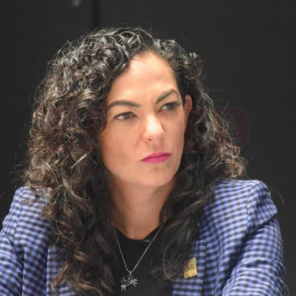 2 OLGA-SOSA monta la carita de Sosa a en la foto de las llamadas