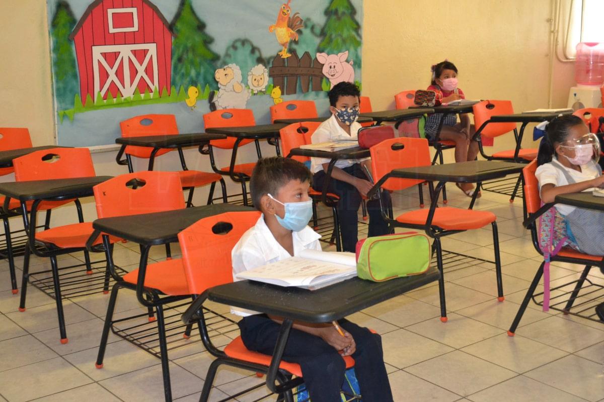 3 ESCUELAS