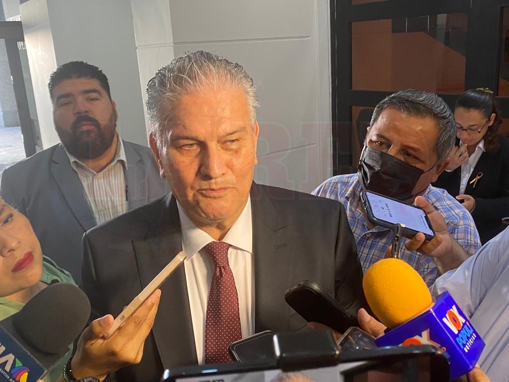 2 MEDICOS NO HAY