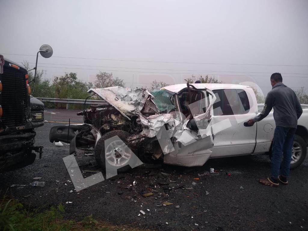 UN MUERTO Y TRES LESIONADOS DE REYNOSA EN CHOQUE DE CAMIONETA CON GRUA – LA  RED DE ALTAMIRA