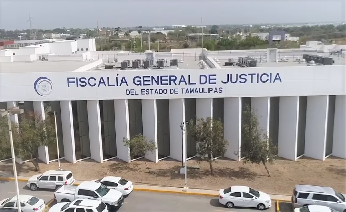 2 Se presenta