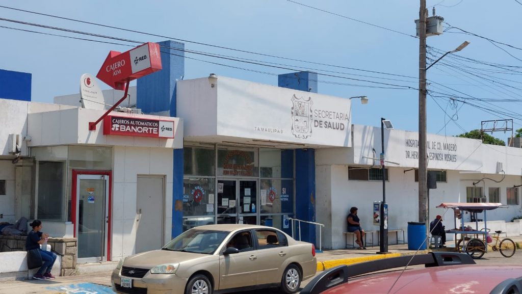 2 Niño recibe trato