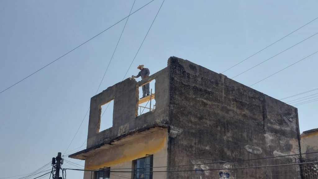 3 Piden a trabajadores