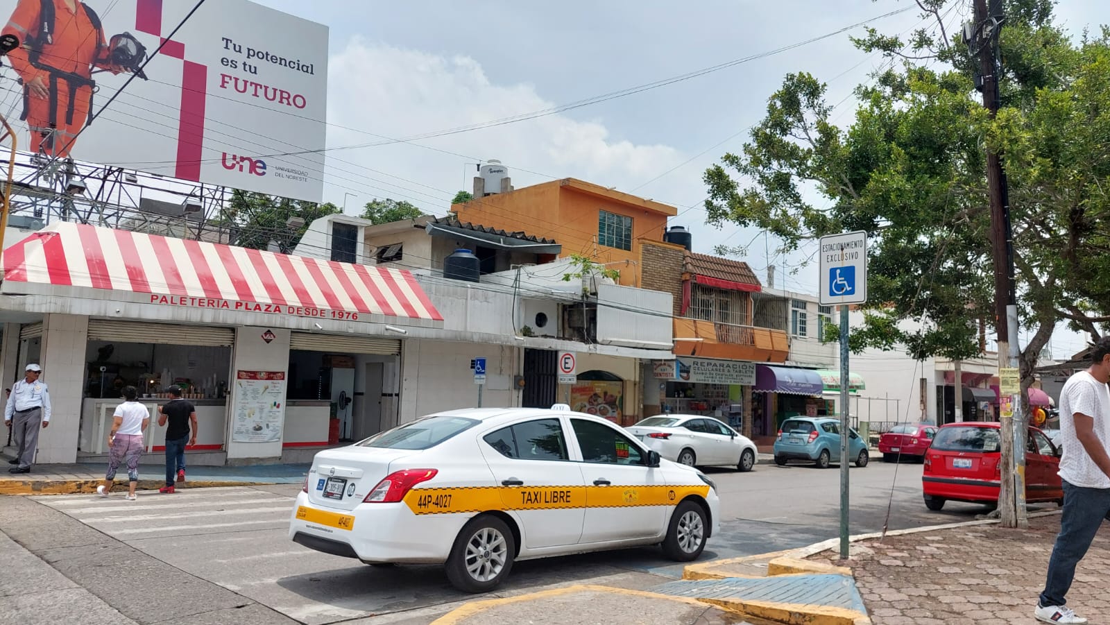 3 Aumenta robo