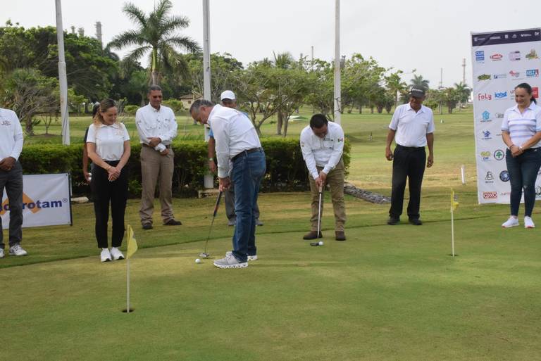 Todo un éxito primer Torneo de Golf del Sistema DIF Municipal – LA RED ...