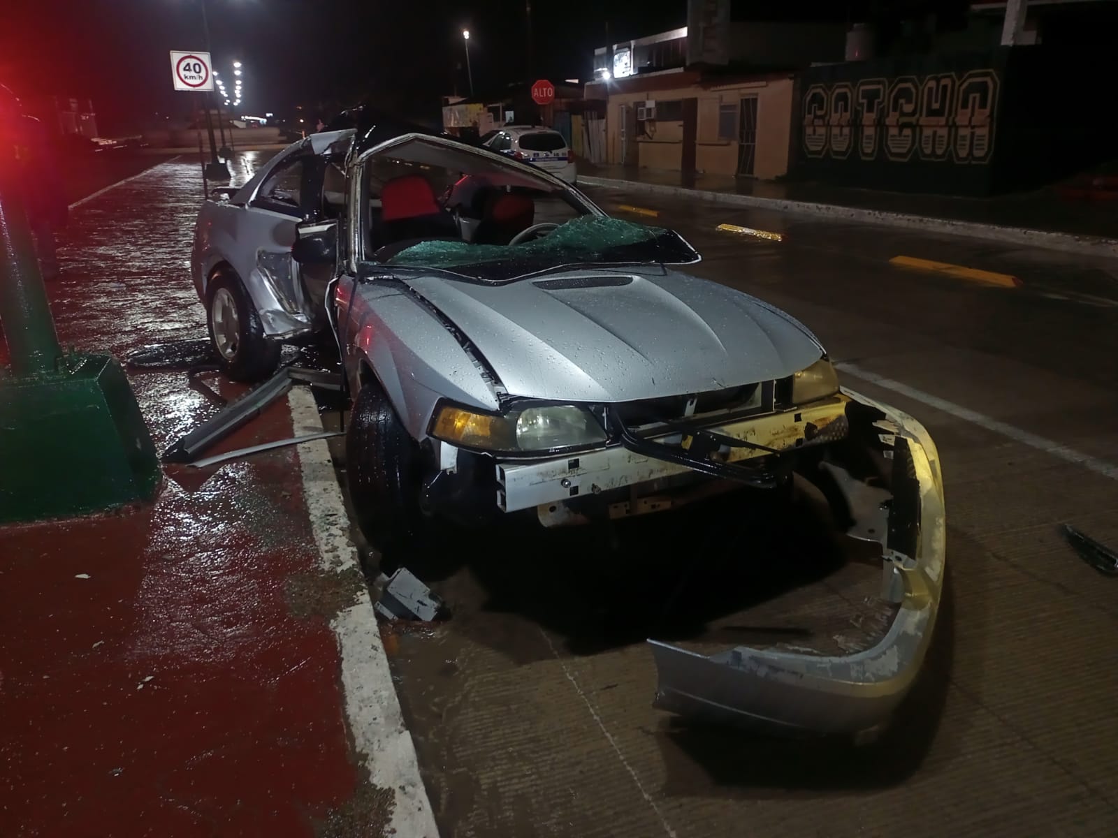 2 Destrozan