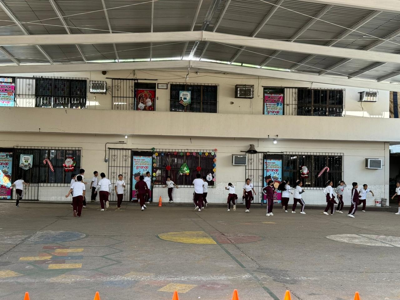 2 Escuelas