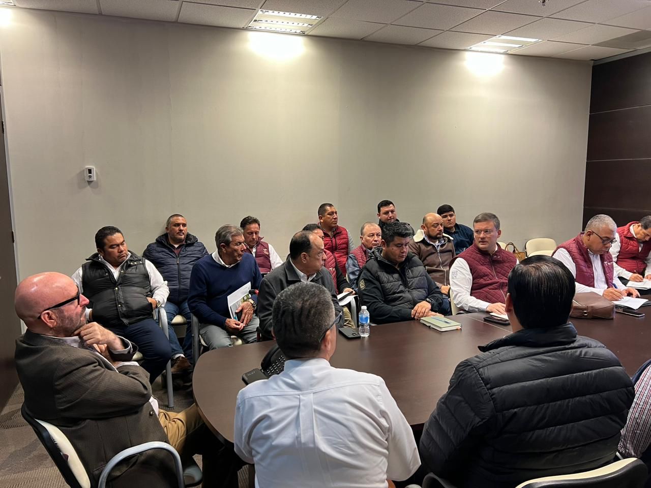 3 Anuncian