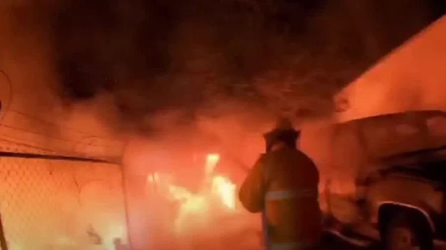 3 Voraz incendio