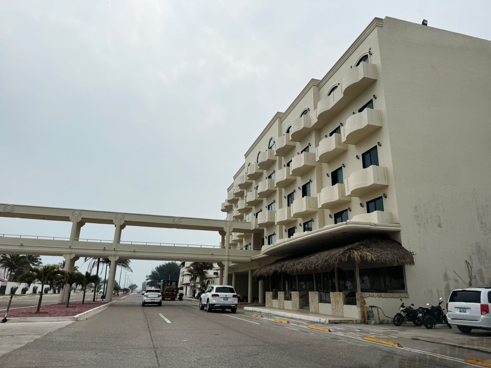 2 Hoteles