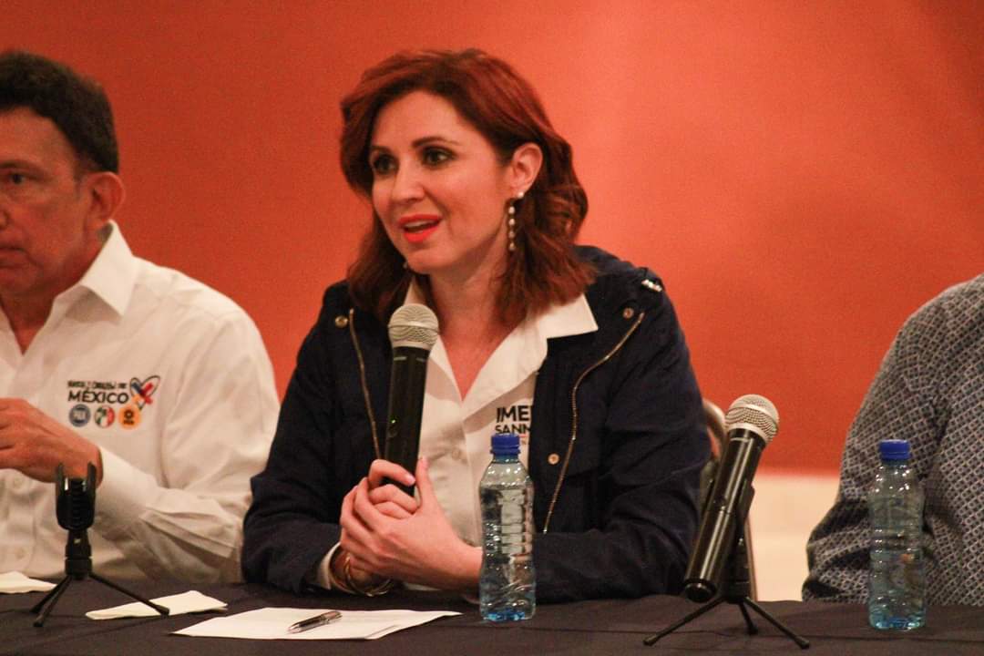 3 Se reúne Imelda