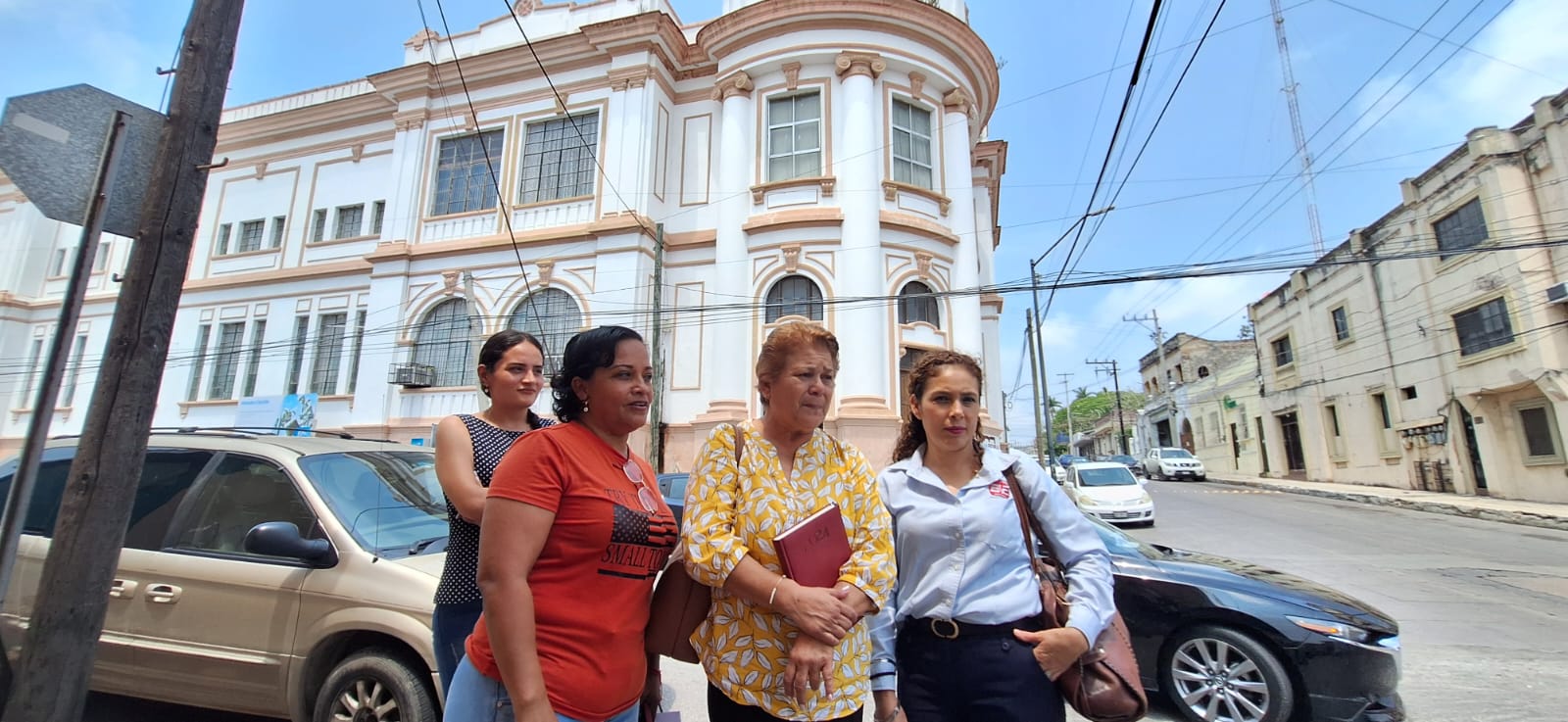 1 ESCUELAS