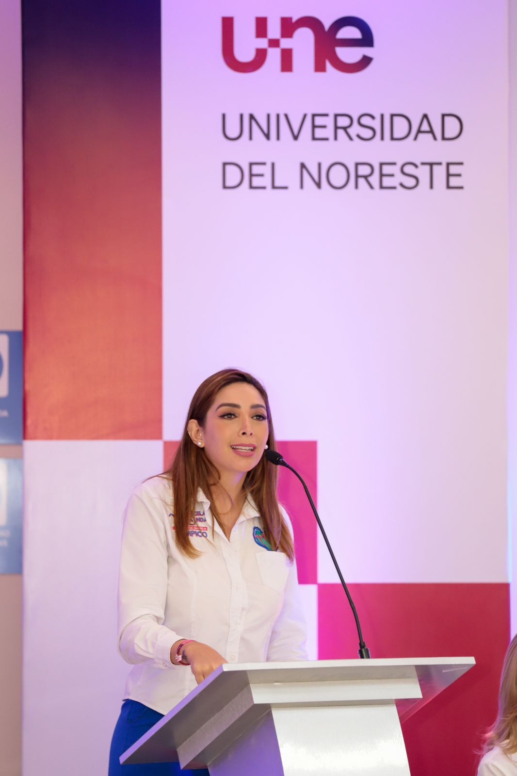 2 Necesario