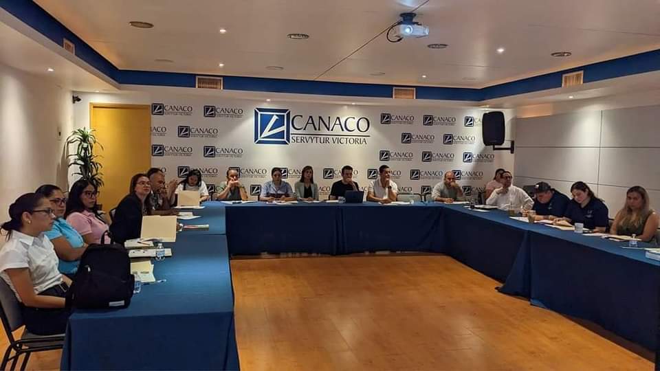 2 Ofrecerán negocios