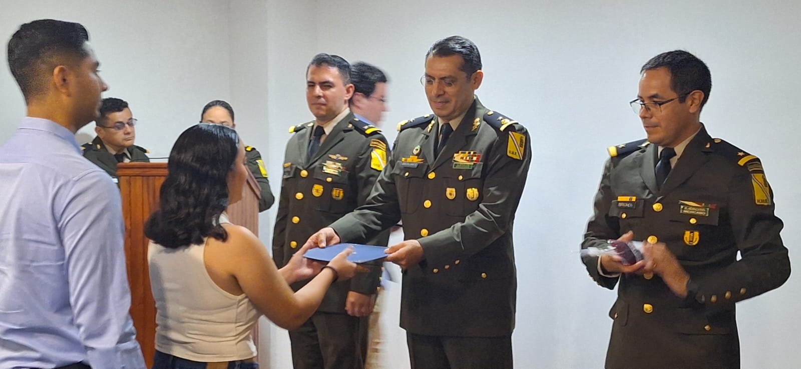 2 Conmemora