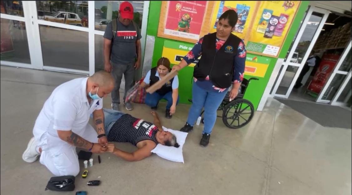 2 Mujer se desmaya