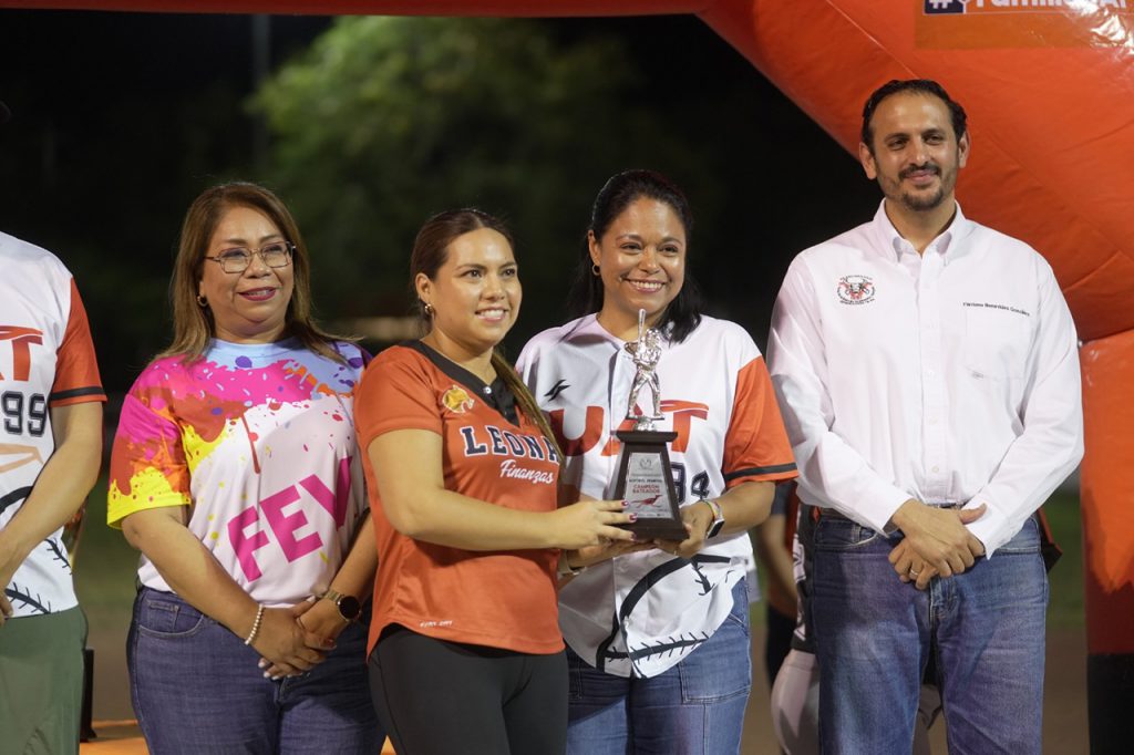 3 CIERRAN