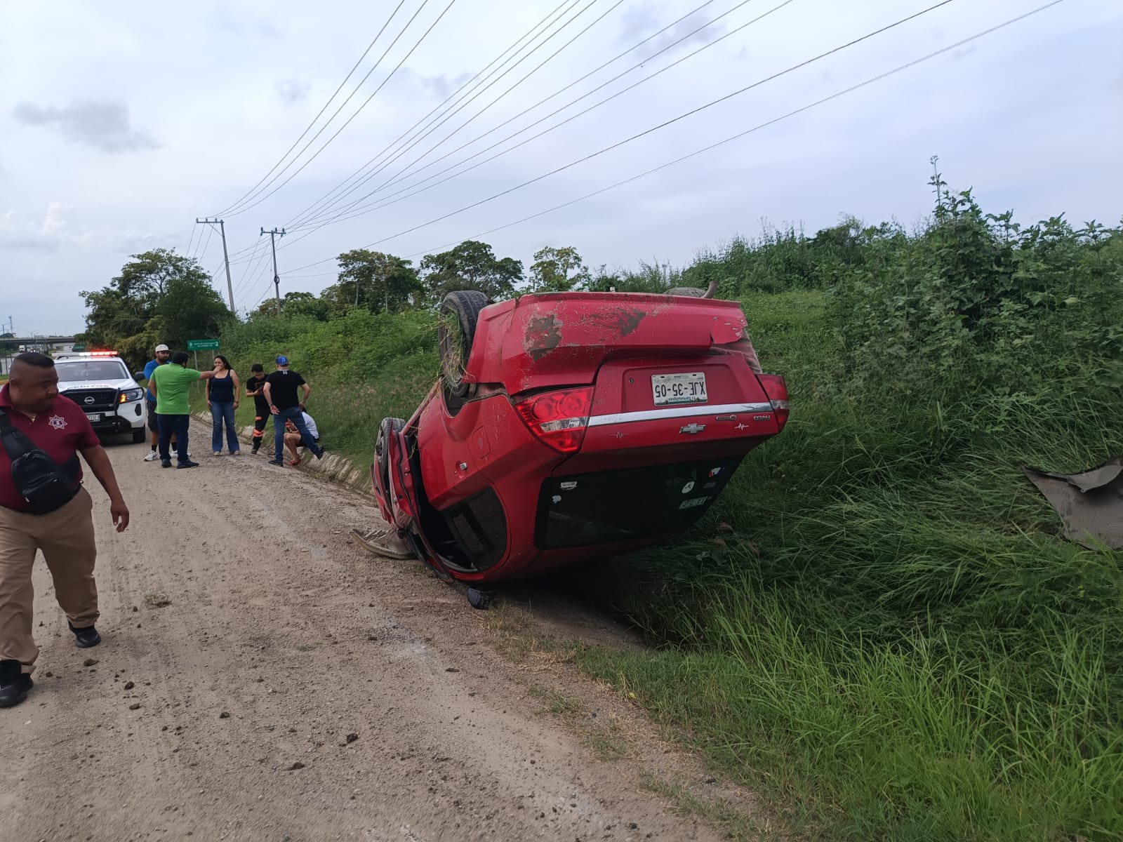4 Coche vuelca