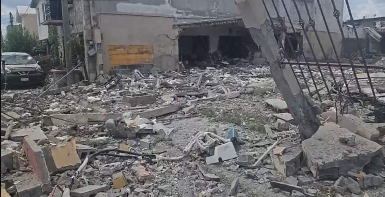1 EXPLOSIÓN