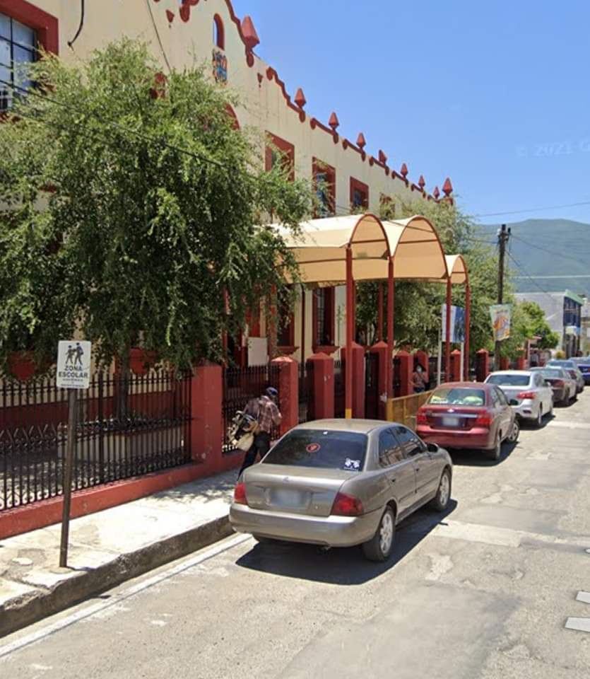 3 ESCUELAS