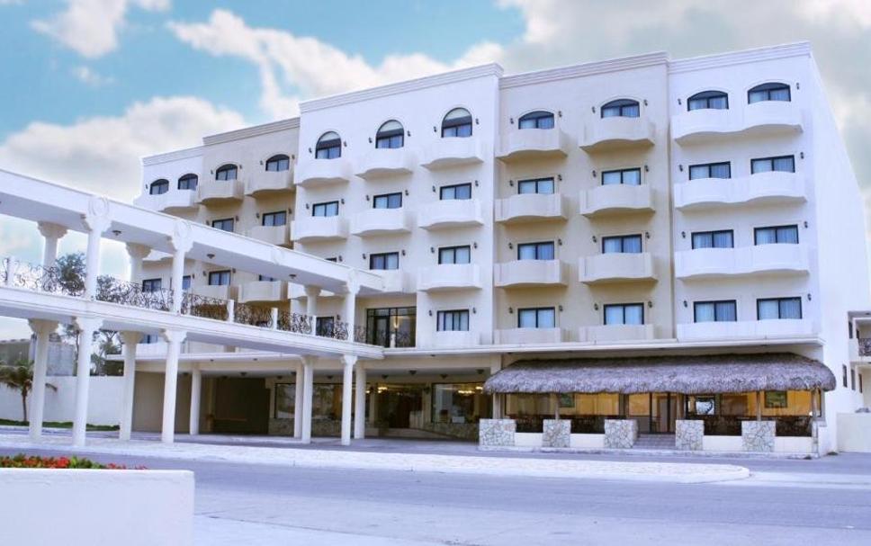 3 Esperan hoteles