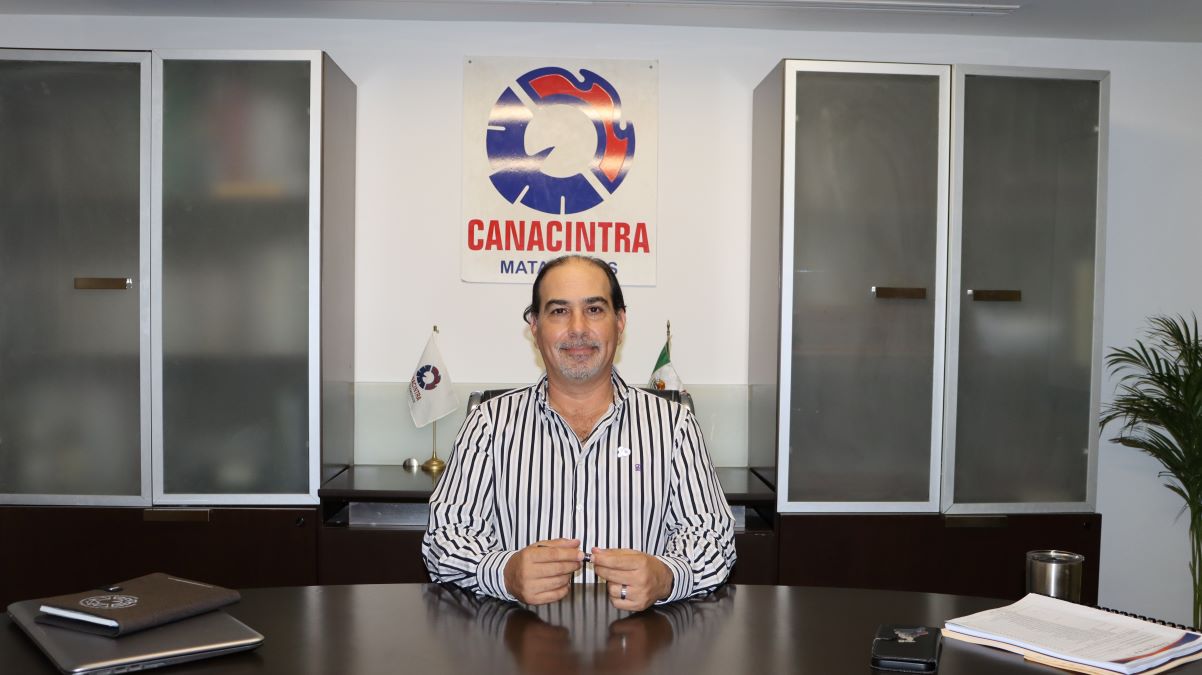 Óscar Farías