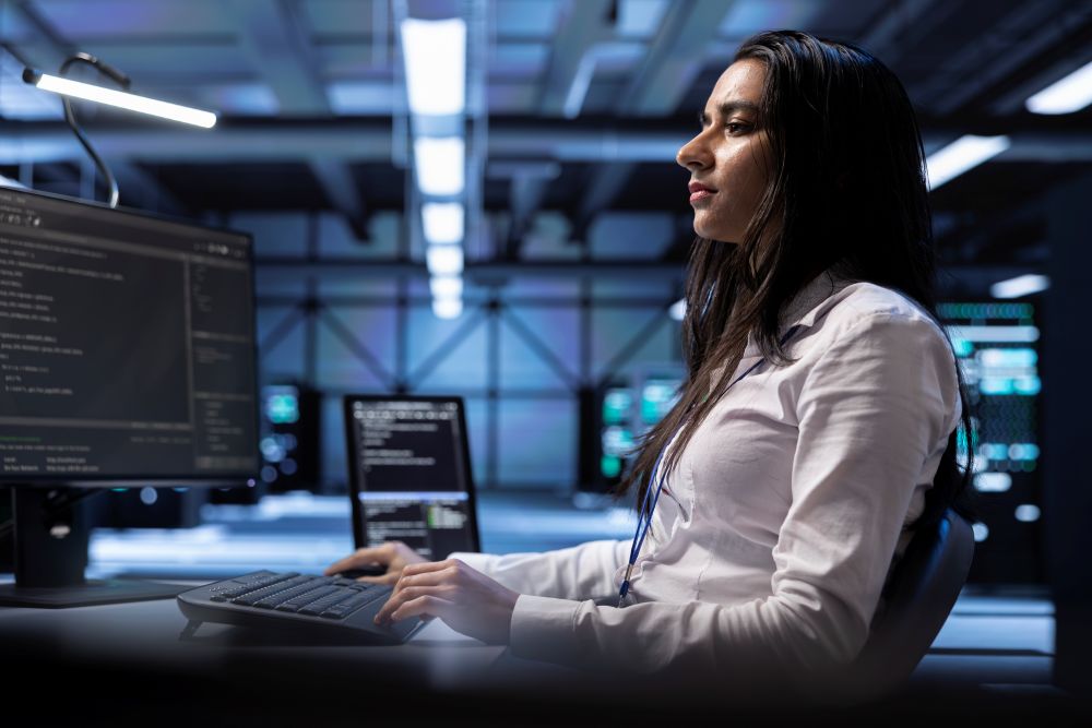 it-professional-monitoring-and-maintaining