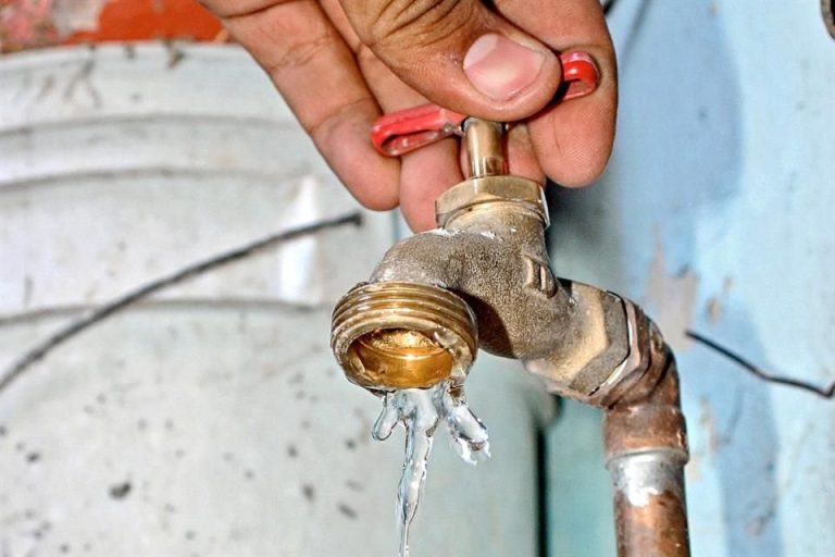 Agua