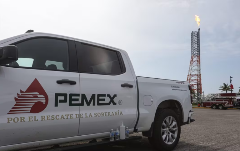 PROVEEDORES-DE-PEMEX-AMAGAN-CON-PROTESTAS-Y-MOVILI_B14d1