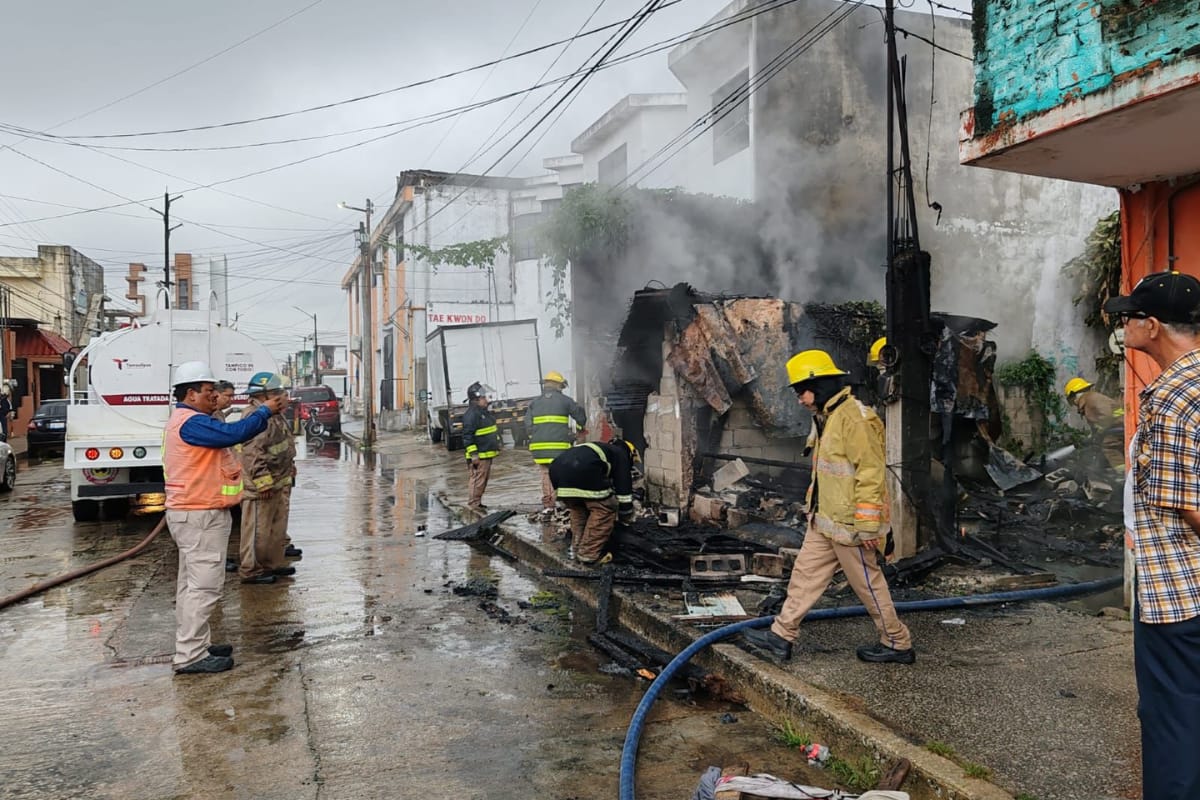 3 BOMBEROS