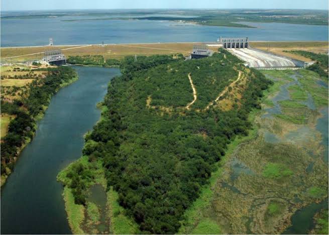 images - 2025-05-01T094336.812